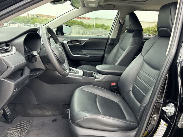 Used 2023 Toyota RAV4 XLE Premium FWD image 17