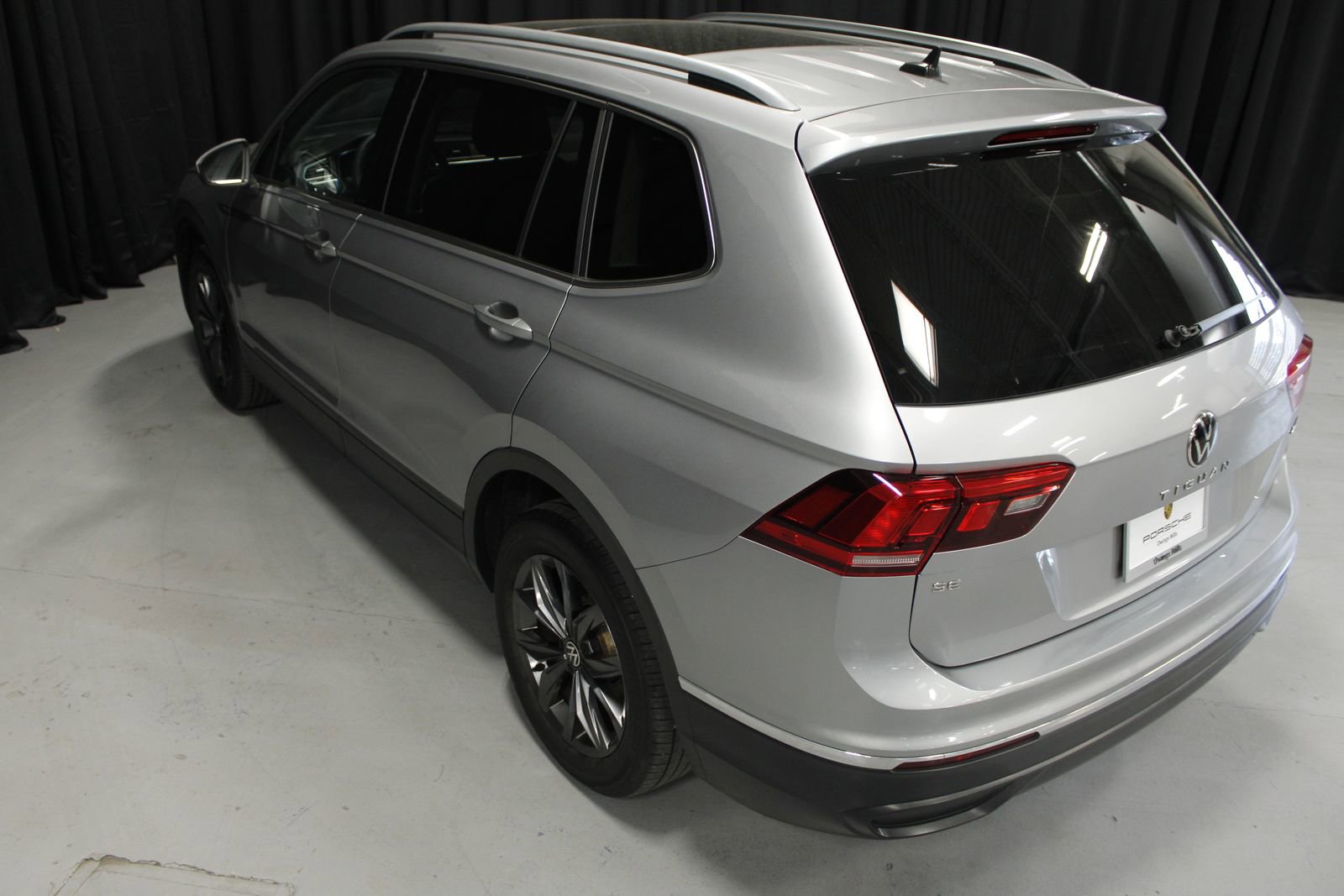 Used 2022 Volkswagen Tiguan SE image 15