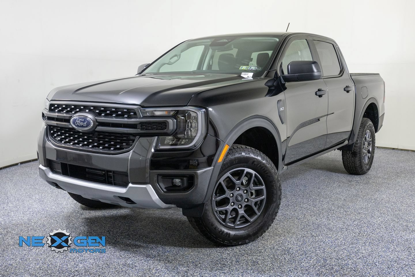 Used 2025 Ford Ranger XLT w/ FX4 Off-Road Package AWD/4WD image 4
