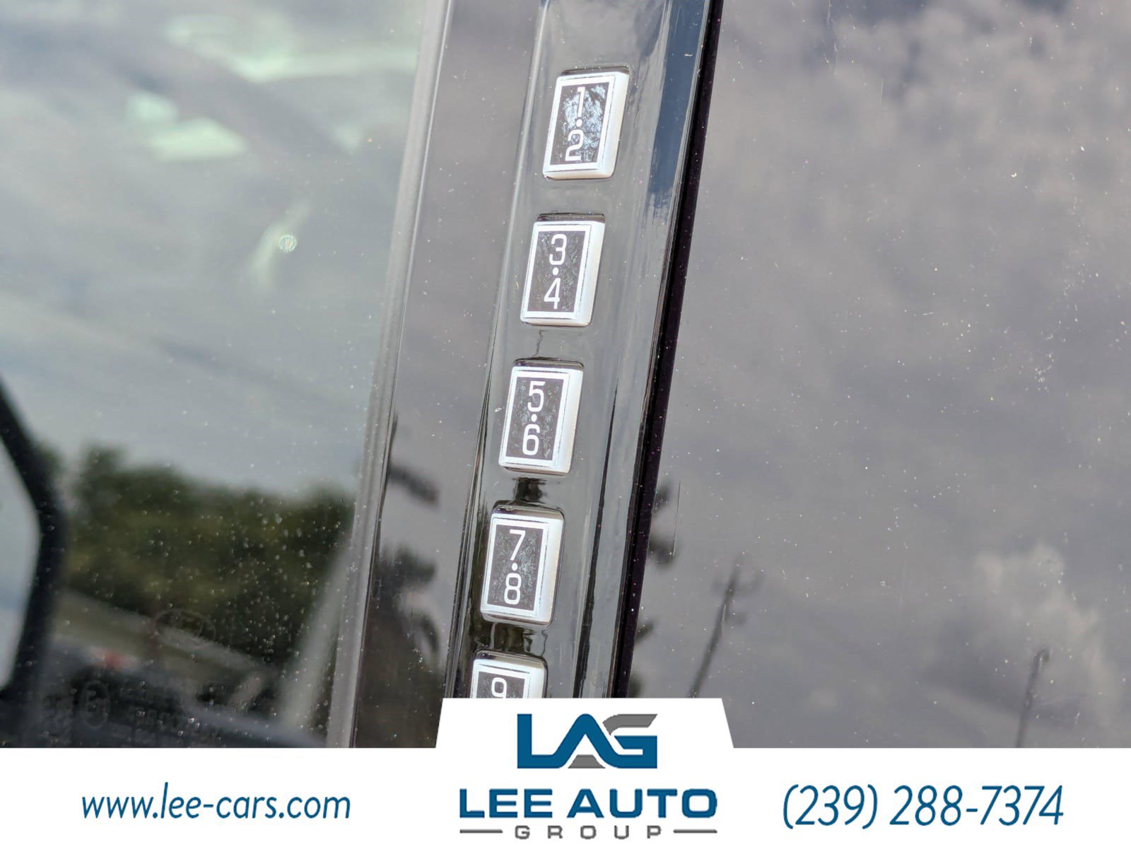 Used 2022 Ford F350 Lariat w/ Lariat Ultimate Package AWD/4WD image 17