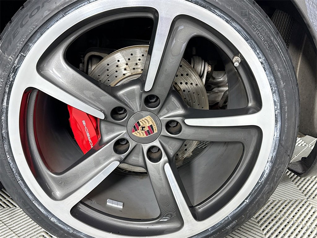 Used 2014 Porsche 911 Carrera 4S image 28