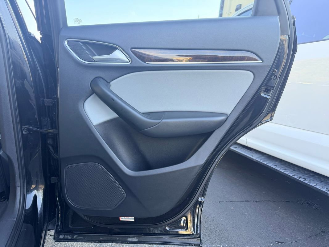 Used 2017 Audi Q3 2.0T Premium Plus w/ Premium Plus Package image 30