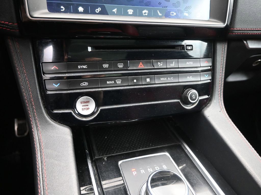 Used 2020 Jaguar F-PACE S image 16