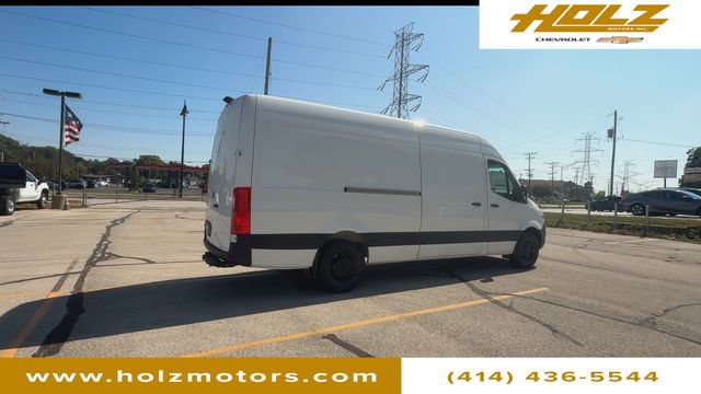 Used 2025 Mercedes-Benz Sprinter 2500 image 8