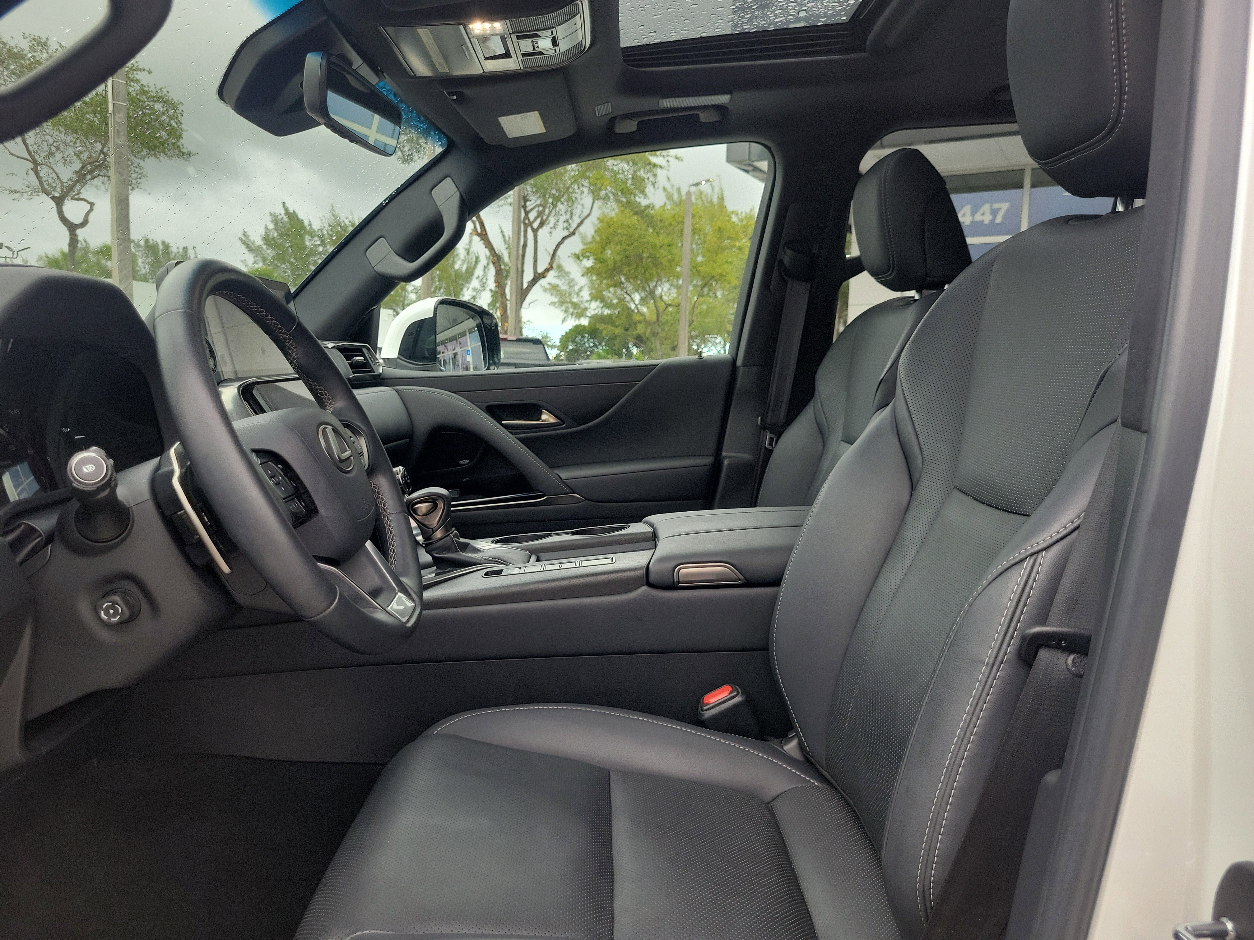 Used 2024 Lexus LX 600 LX 600 Premium 4WD image 13