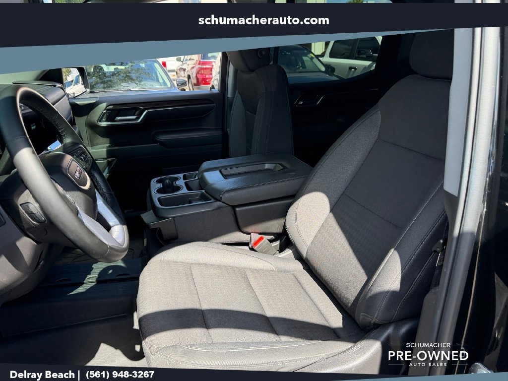 Used 2024 GMC Sierra 1500 Elevation w/ LPO, Elevation Black Package AWD/4WD image 11