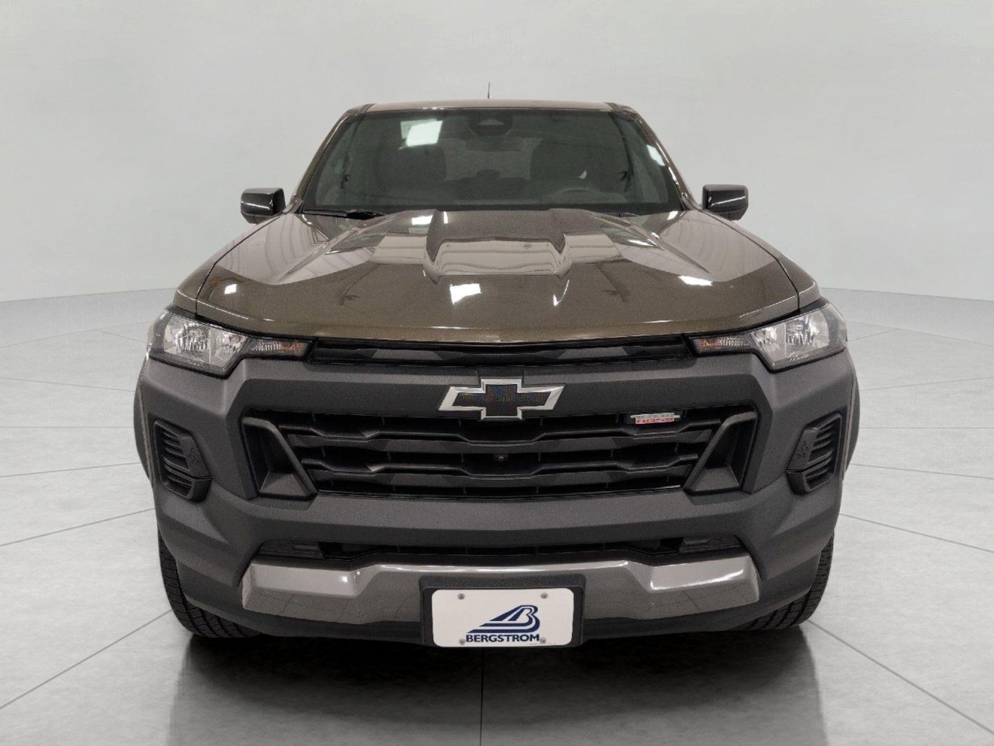 Used 2023 Chevrolet Colorado Trail Boss w/ Technology Package AWD/4WD image 14