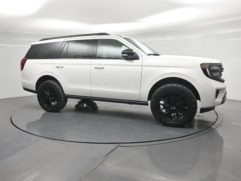 New 2027 Ford Expedition Platinum w/ Stealth Appearance Package AWD/4WD image 20