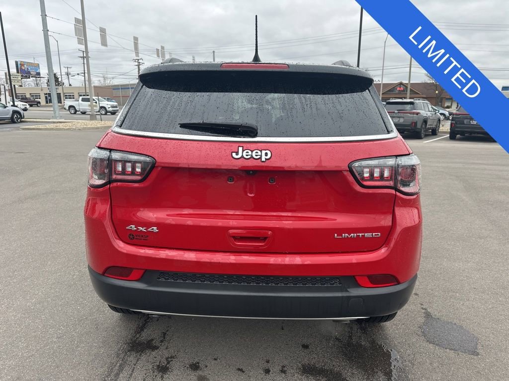 Used 2023 Jeep Compass Limited AWD/4WD image 5
