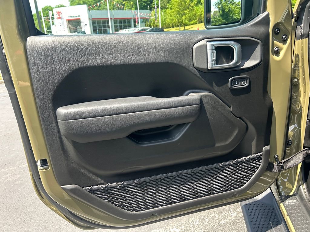 Used 2025 Jeep Wrangler Sport AWD/4WD image 20