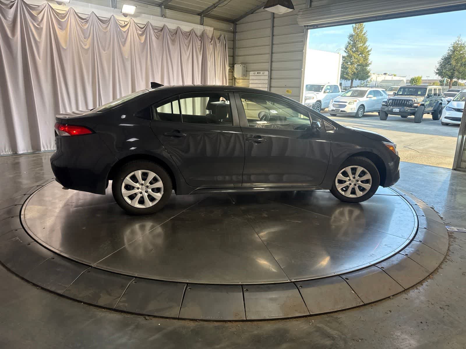 Used 2026 Toyota Corolla LE FWD image 4