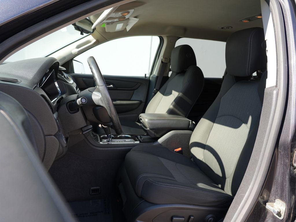Used 2015 Chevrolet Traverse LT image 12
