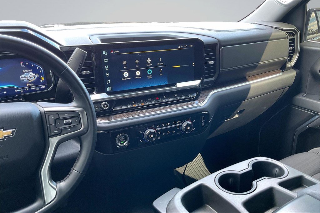 Used 2023 Chevrolet Silverado 1500 LT AWD/4WD image 12