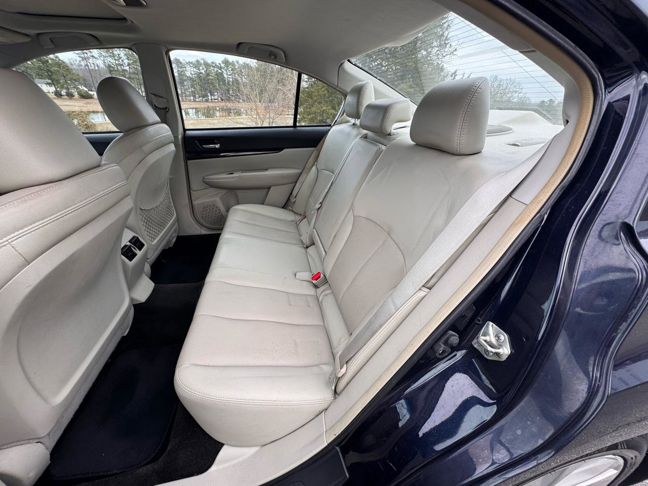 Used 2014 Subaru Legacy 2.5i Limited w/ Moonroof Package AWD/4WD image 17