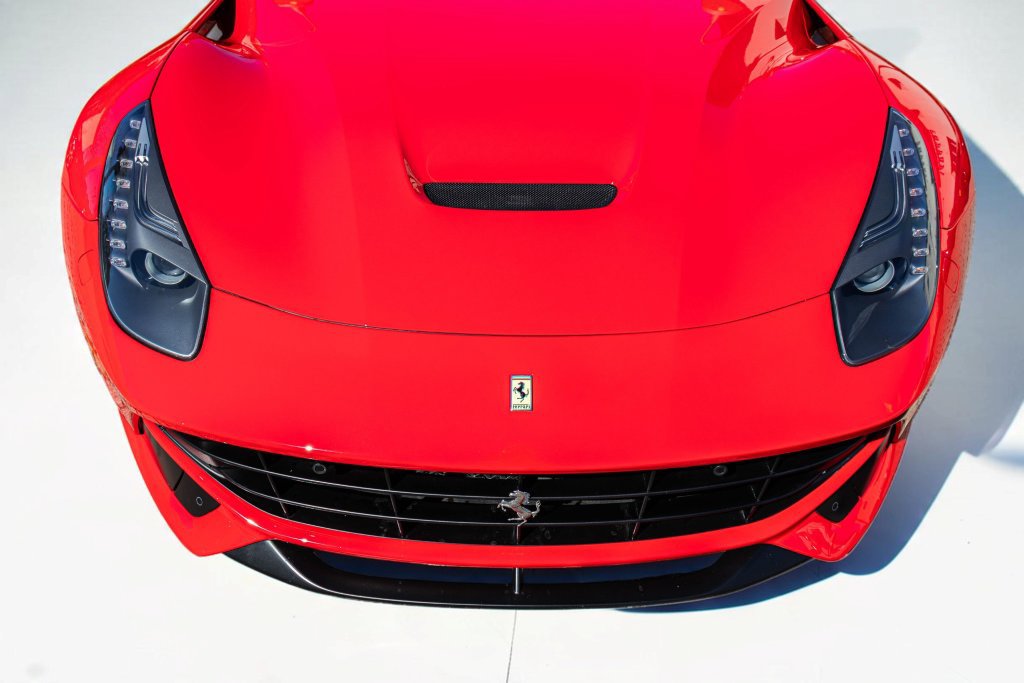 Used 2014 Ferrari F12 Berlinetta RWD image 13