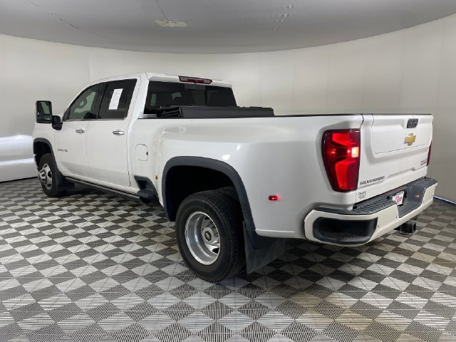Used 2022 Chevrolet Silverado 3500 High Country w/ Safety Package II AWD/4WD image 15