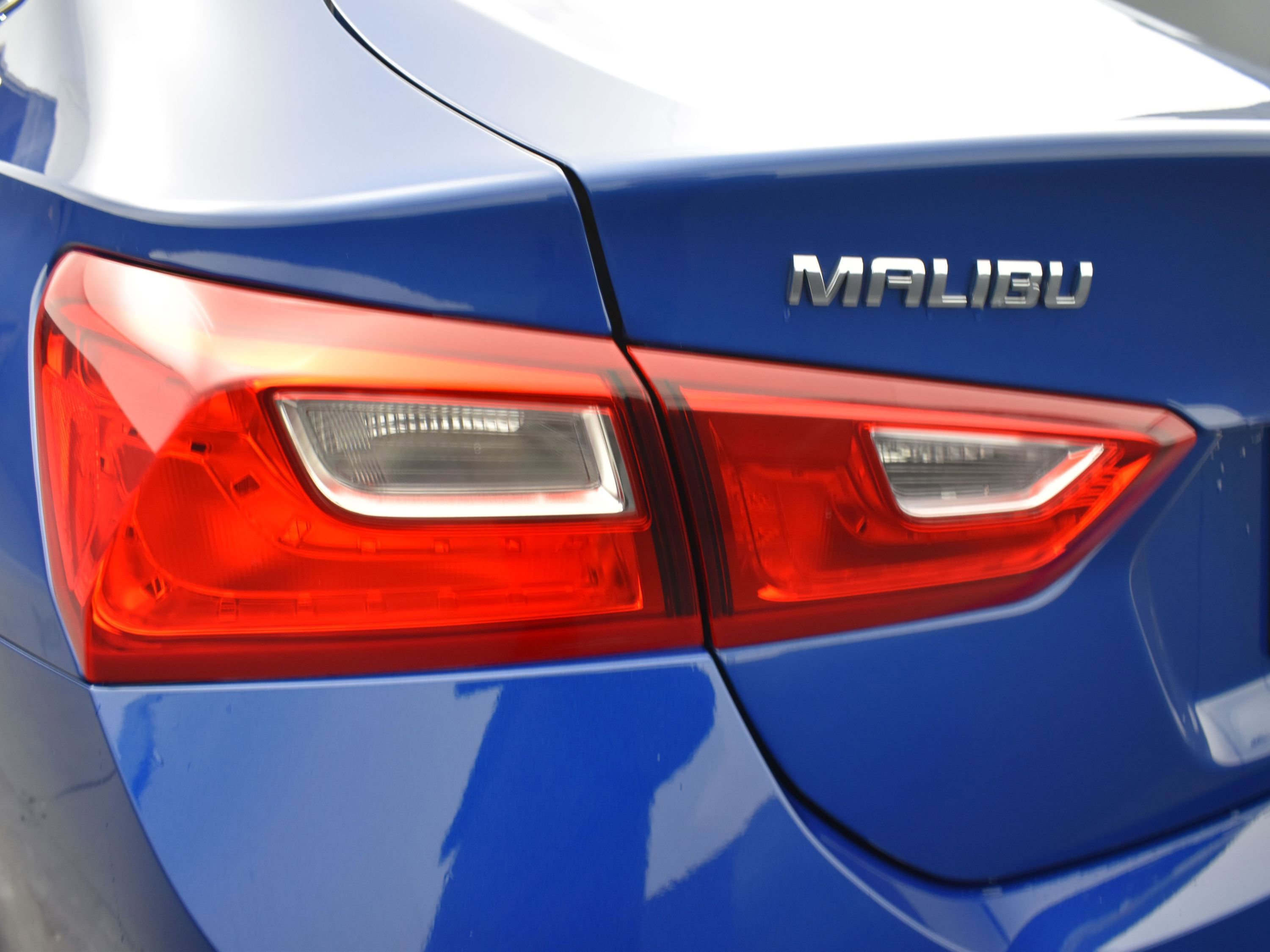 Used 2023 Chevrolet Malibu LT image 8