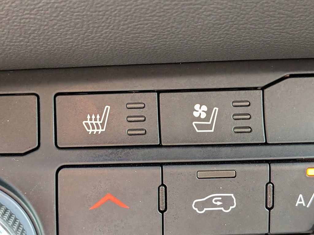 Used 2023 Dodge Durango GT image 26