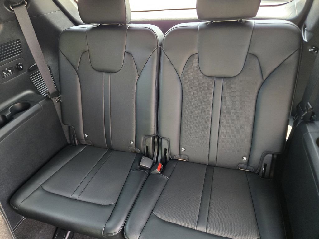 Used 2024 Kia Sorento SX Prestige AWD/4WD image 20