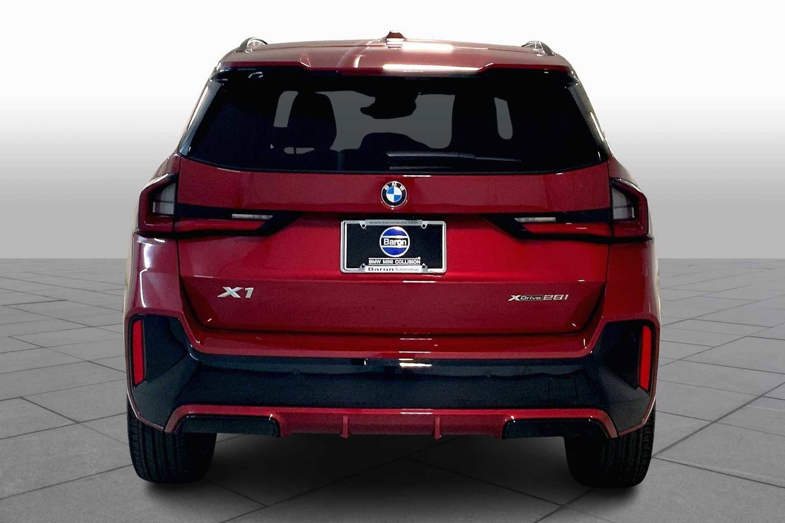 New 2026 BMW X1 xDrive28i w/ Technology Package image 4