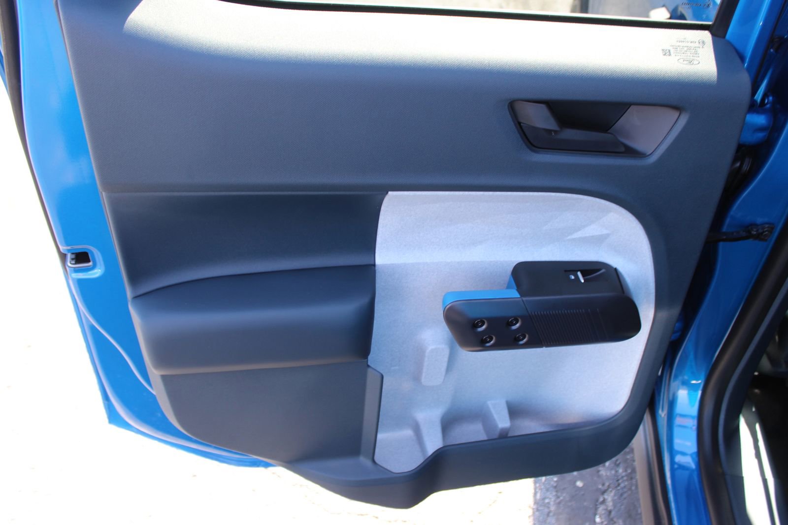 New 2025 Ford Maverick XLT image 15