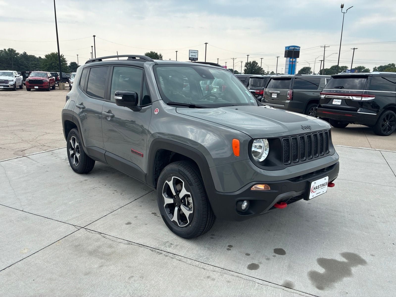 Used 2022 Jeep Renegade Trailhawk AWD/4WD image 8