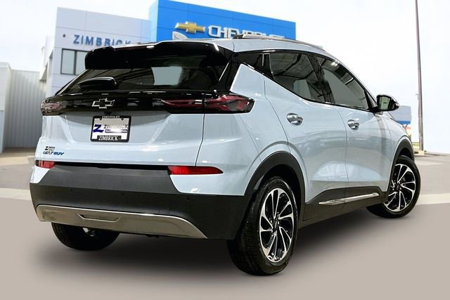 Used 2022 Chevrolet Bolt EUV Premier w/ Sun & Sound Package FWD image 5