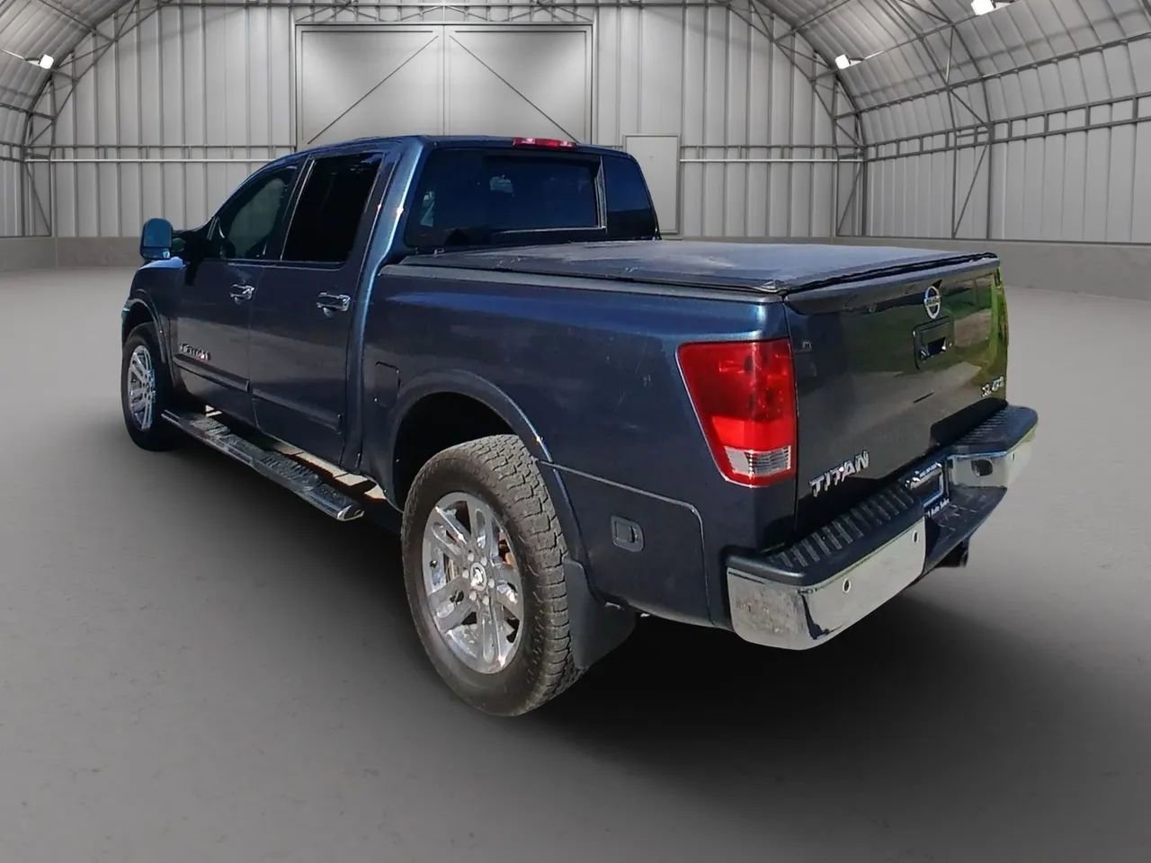 Used 2013 Nissan Titan SL image 6