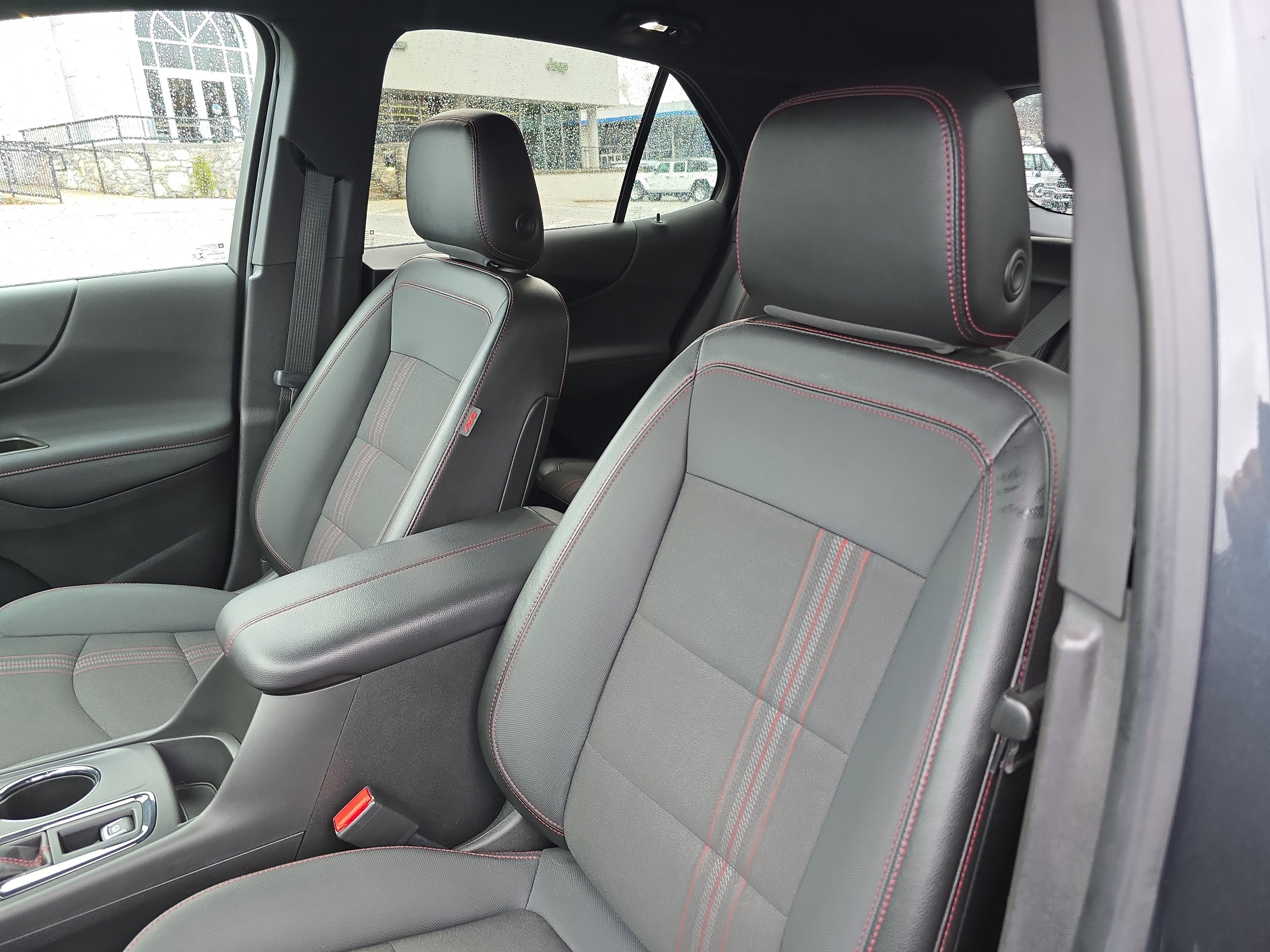 Used 2023 Chevrolet Equinox RS image 21