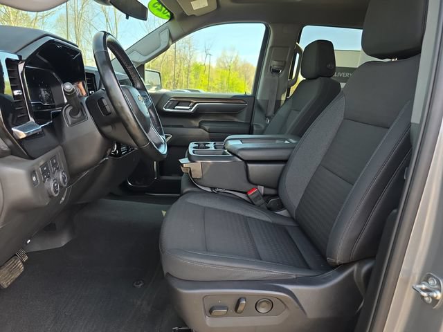 Used 2025 Chevrolet Silverado 1500 LT AWD/4WD image 10