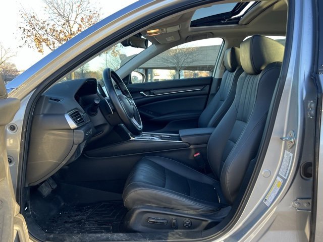 Used 2019 Honda Accord Touring image 19