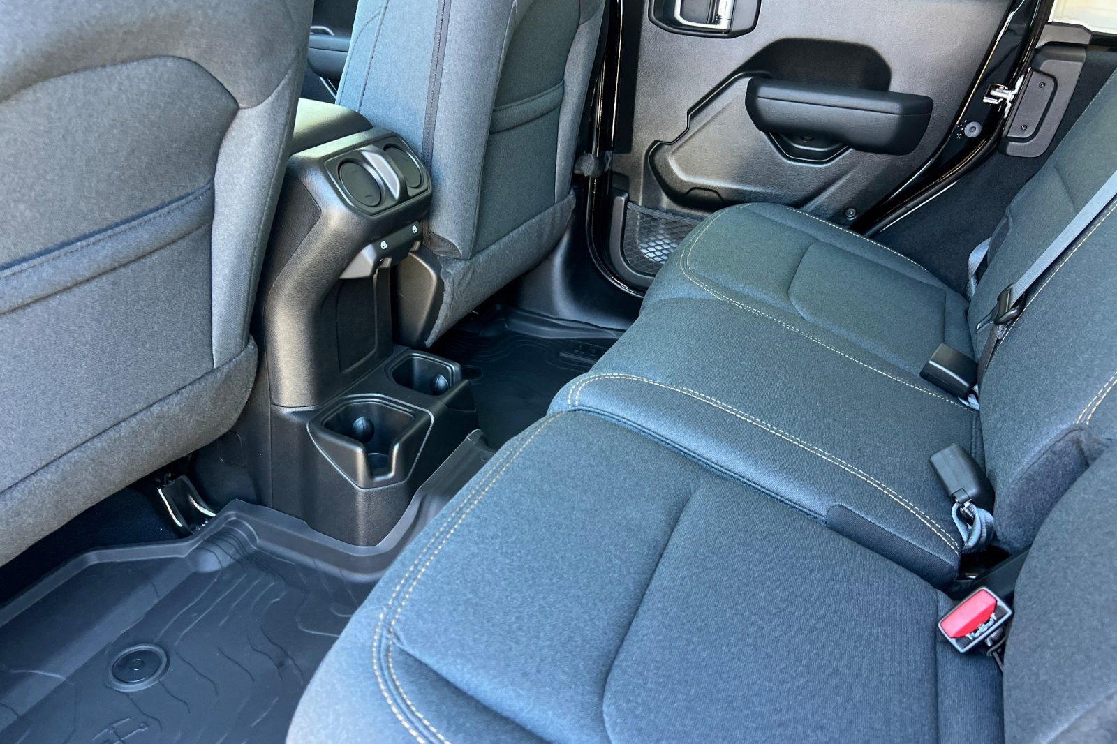 New 2026 Jeep Wrangler Unlimited Sport AWD/4WD image 12