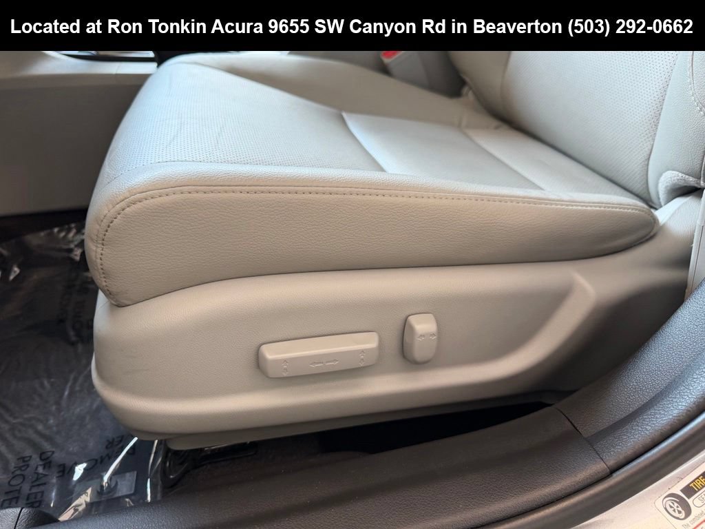 Used 2017 Acura ILX FWD image 13