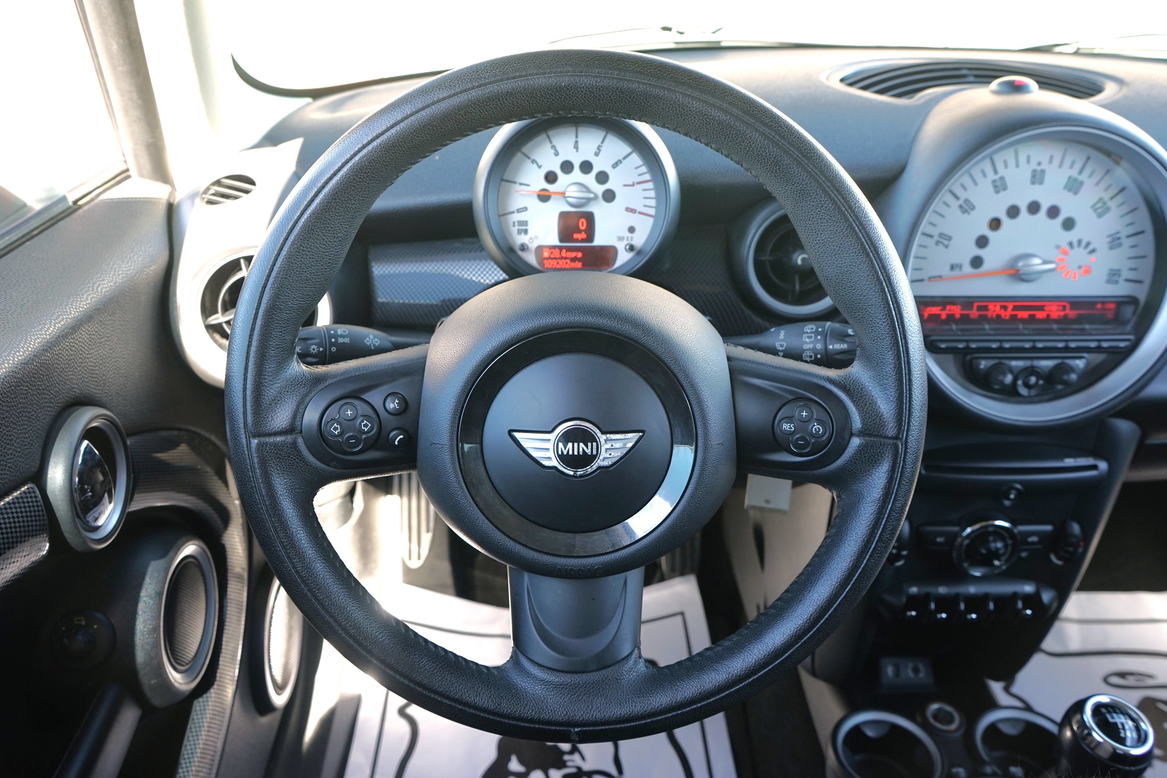 Used 2014 MINI Cooper Clubman S FWD image 16