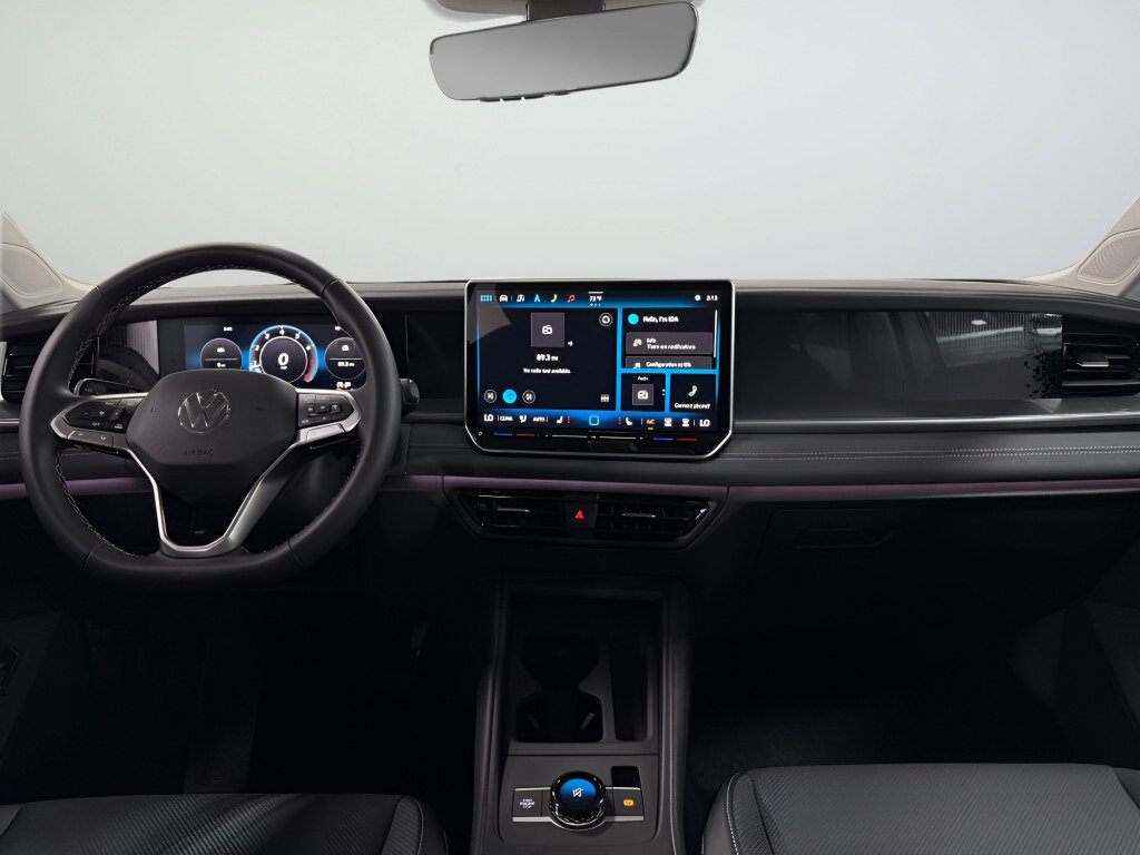 New 2025 Volkswagen Tiguan SE image 12