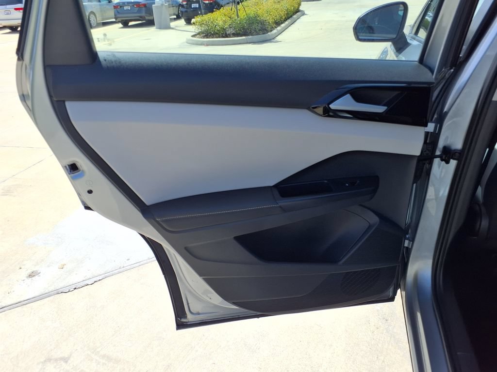 Used 2025 Volkswagen Taos S FWD image 17