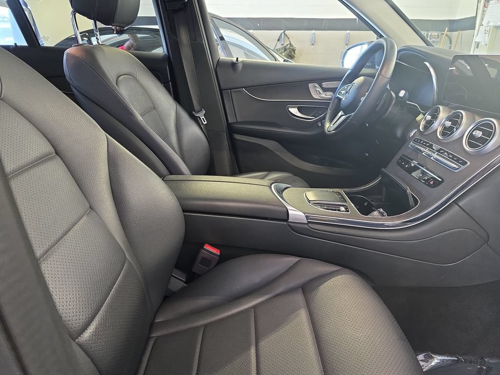 Certified 2021 Mercedes-Benz GLC 300 4MATIC image 11