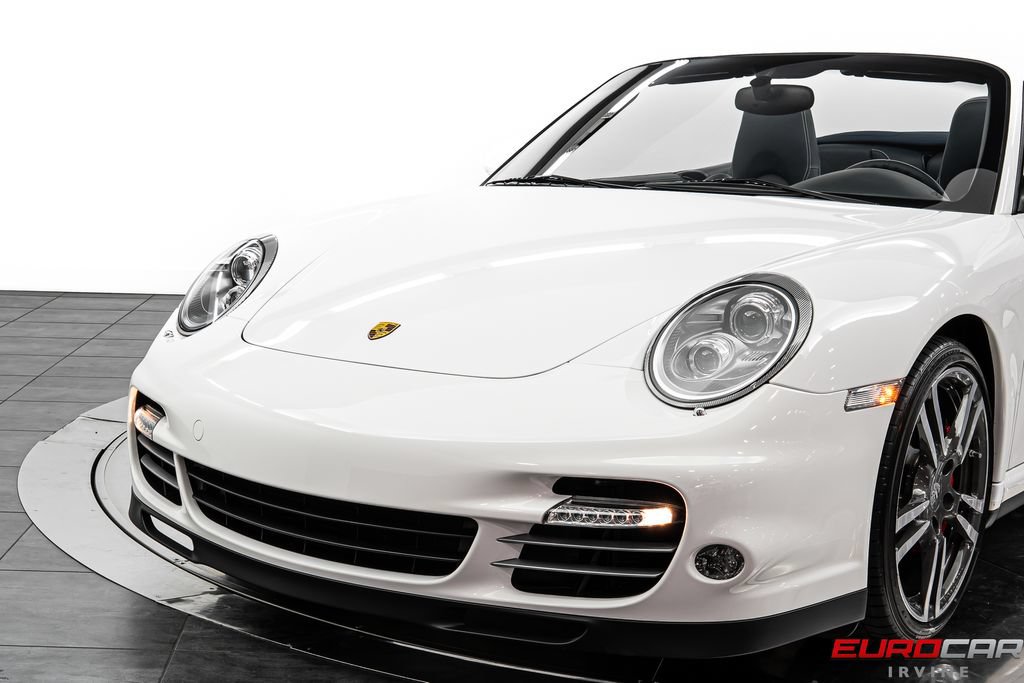 Used 2010 Porsche 911 Turbo AWD/4WD image 15