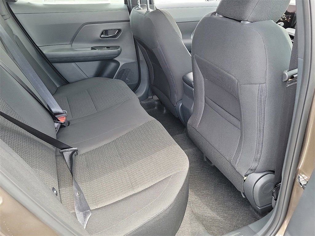 New 2025 Nissan Kicks S image 11