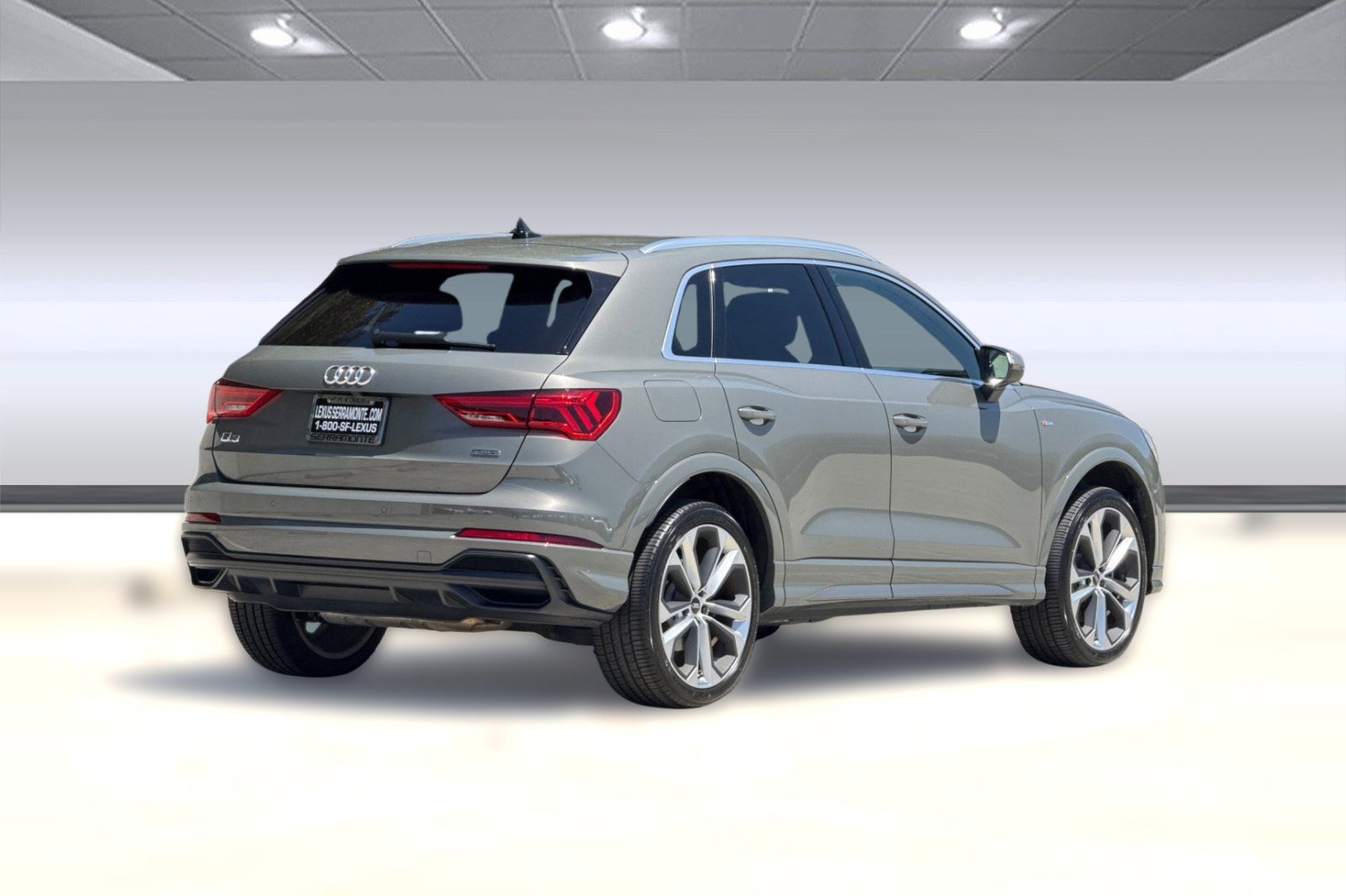 Used 2021 Audi Q3 2.0T Premium Plus w/ Premium Plus Package AWD/4WD image 9