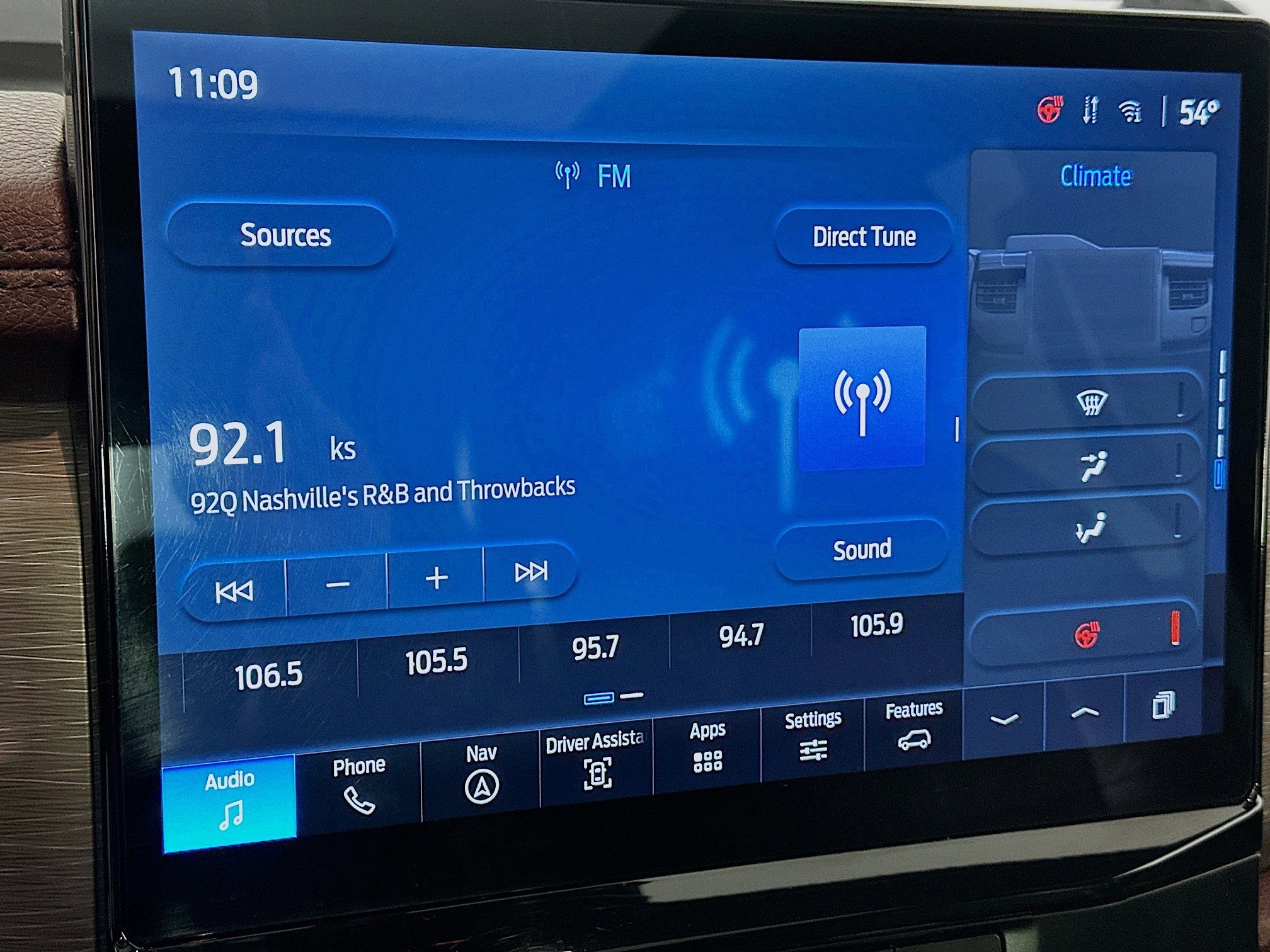 Used 2024 Ford Expedition Limited image 19