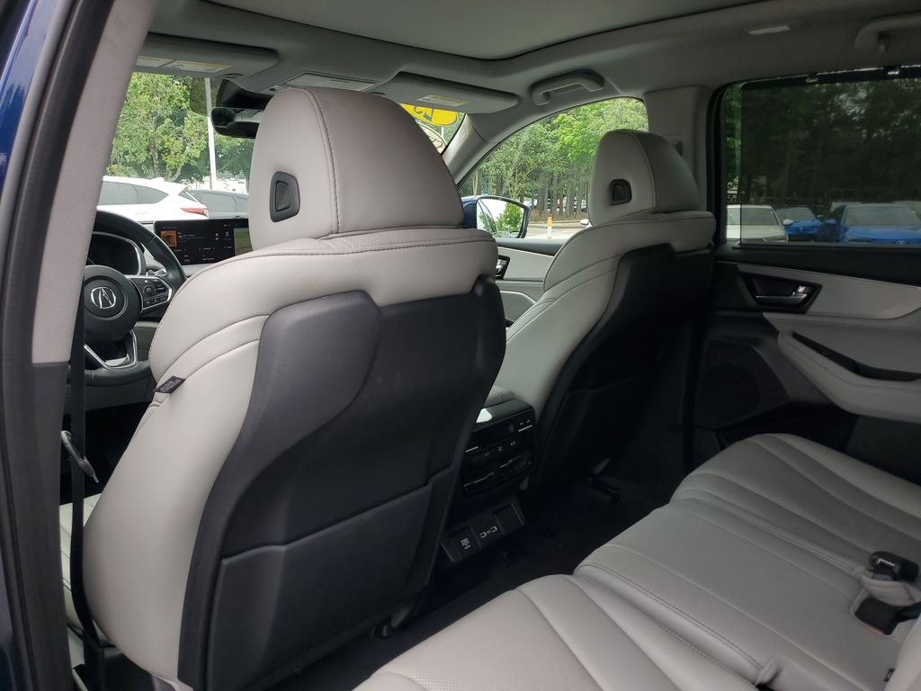 Certified 2023 Acura MDX FWD w/ Technology Package image 12