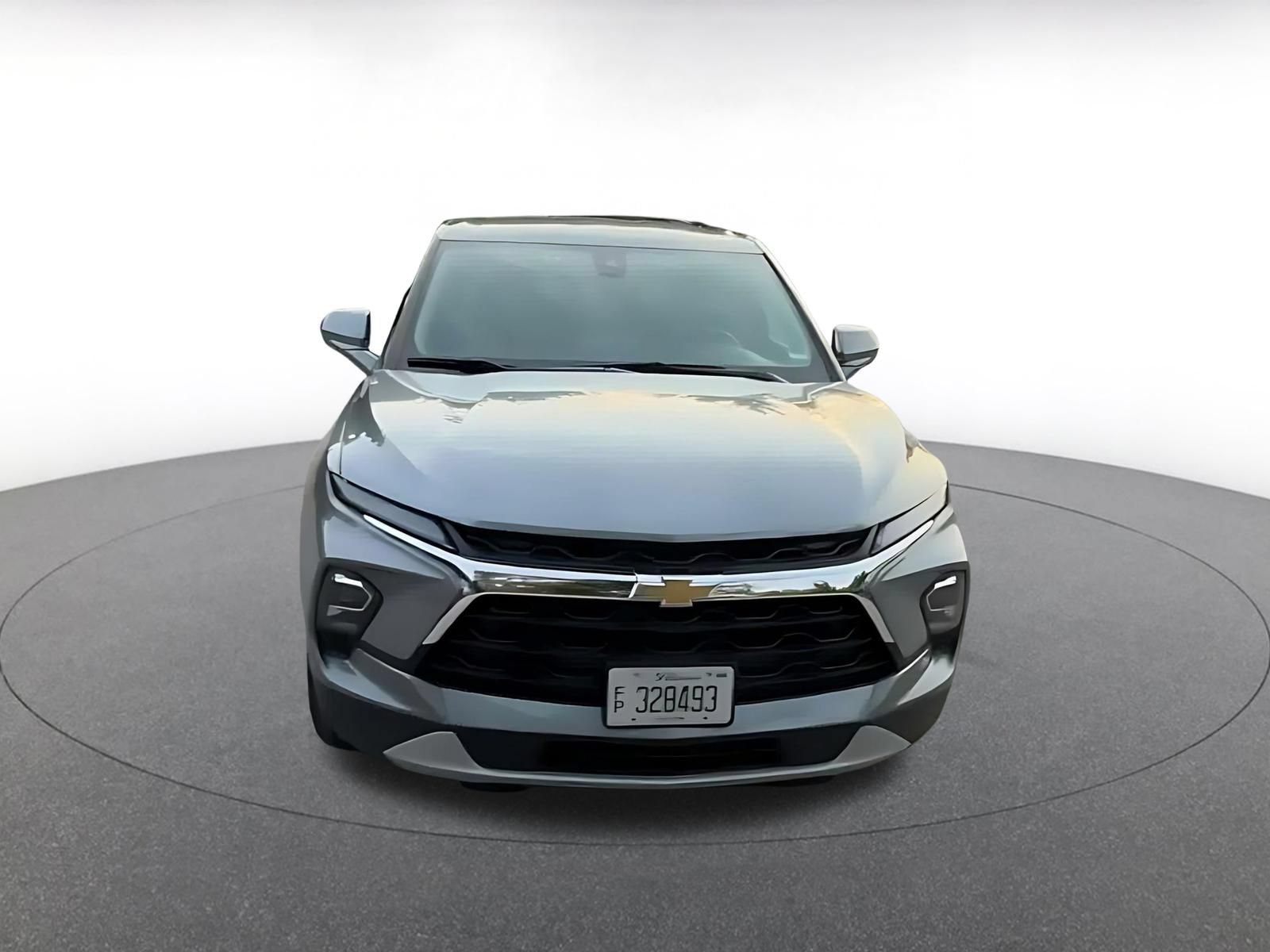Used 2025 Chevrolet Blazer LT FWD image 3