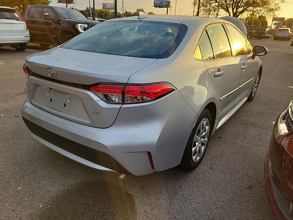 Used 2020 Toyota Corolla LE FWD image 4