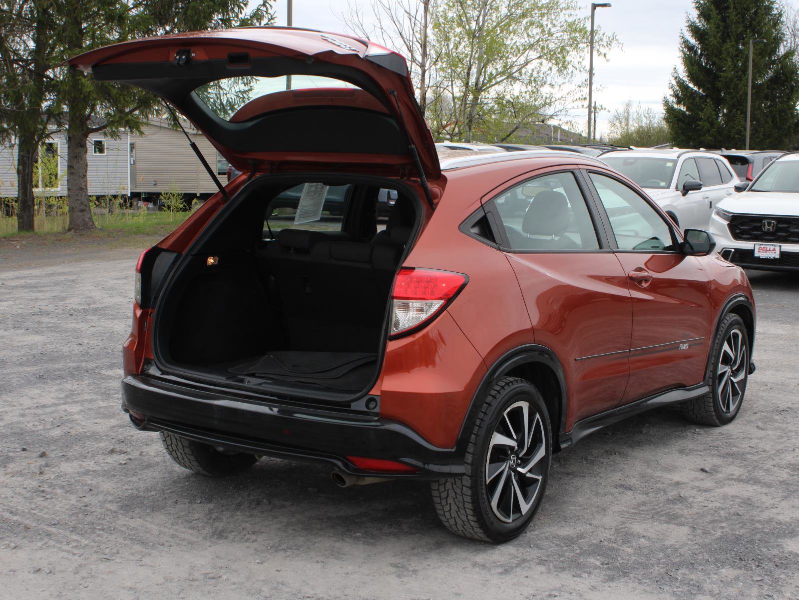Used 2019 Honda HR-V Sport image 7