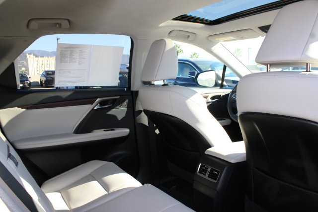 Certified 2022 Lexus RX 350 FWD w/ Premium Package image 7
