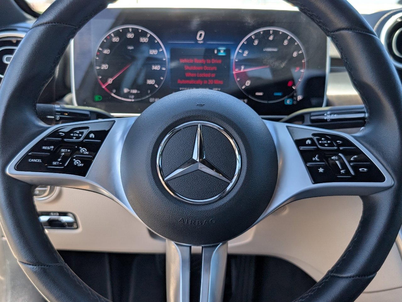 Used 2025 Mercedes-Benz C 300 4MATIC Sedan image 18