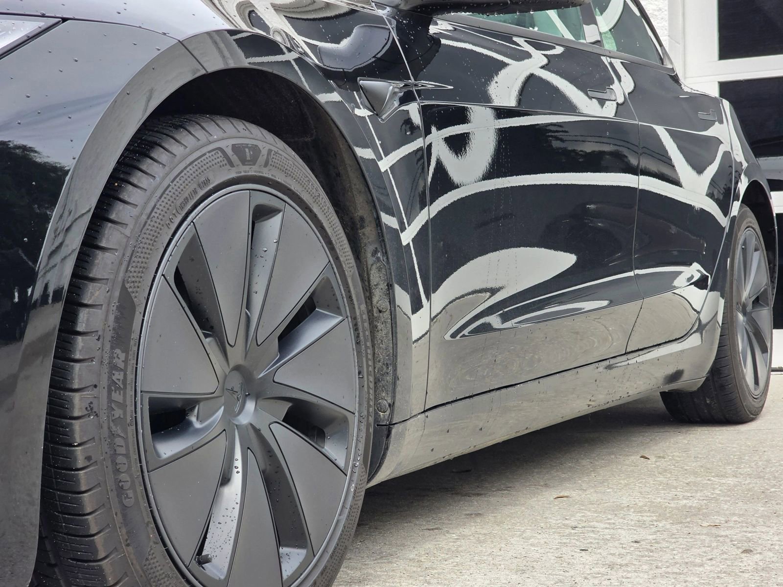 Used 2024 Tesla Model 3 Long Range RWD image 40