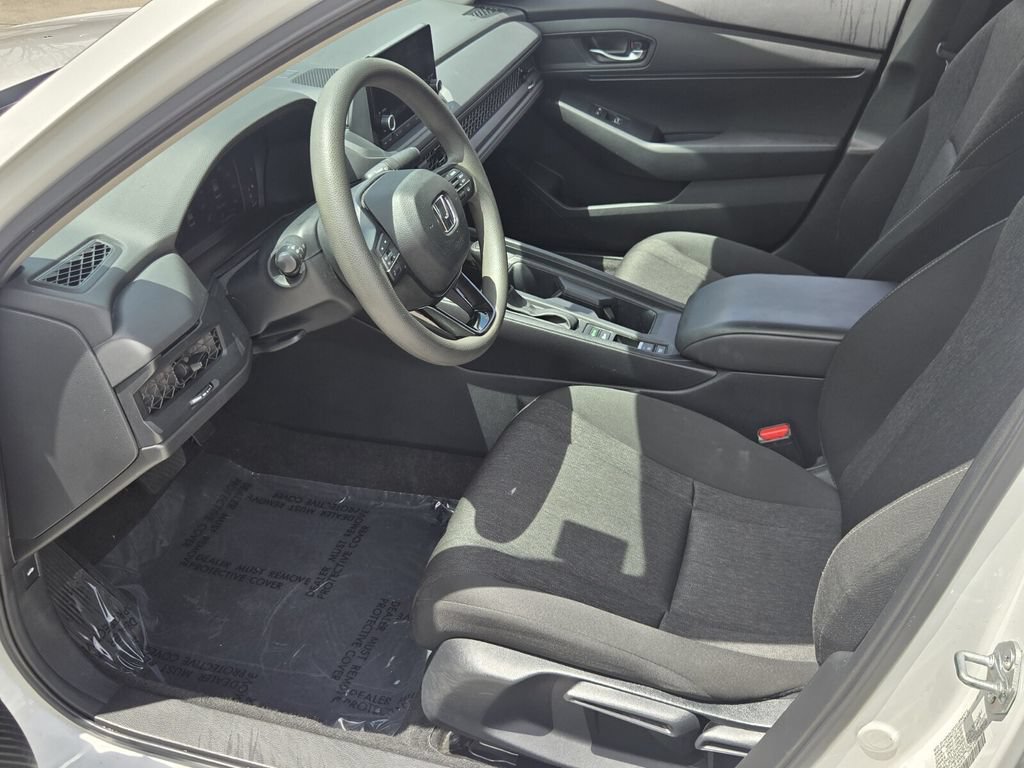 Used 2023 Honda Accord LX image 10
