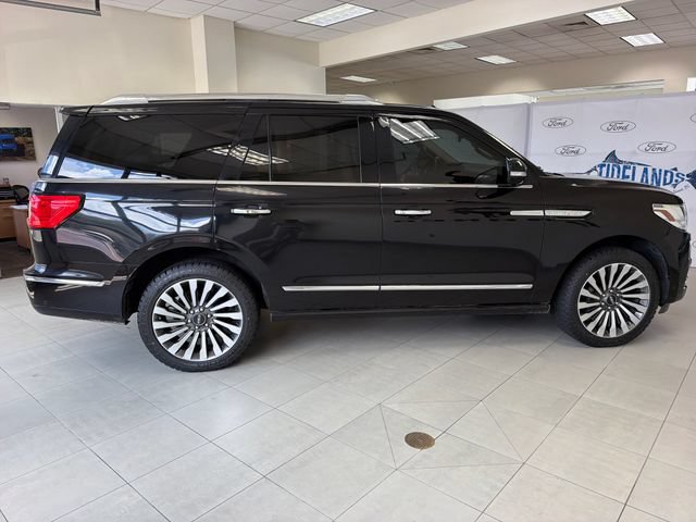 Used 2019 Lincoln Navigator Reserve AWD/4WD image 8
